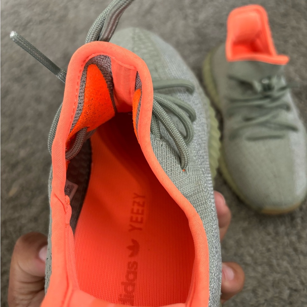 Adidas yeezy 350 - Picture 4 of 5
